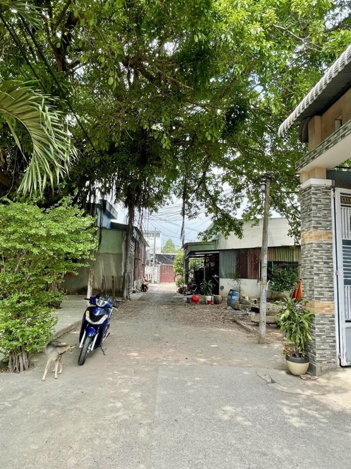 Gần vinhomes hóc môn  127m2 ngang khủng 5m  tiện đầu tư giữ tiền chỉ 3,3 tỷ