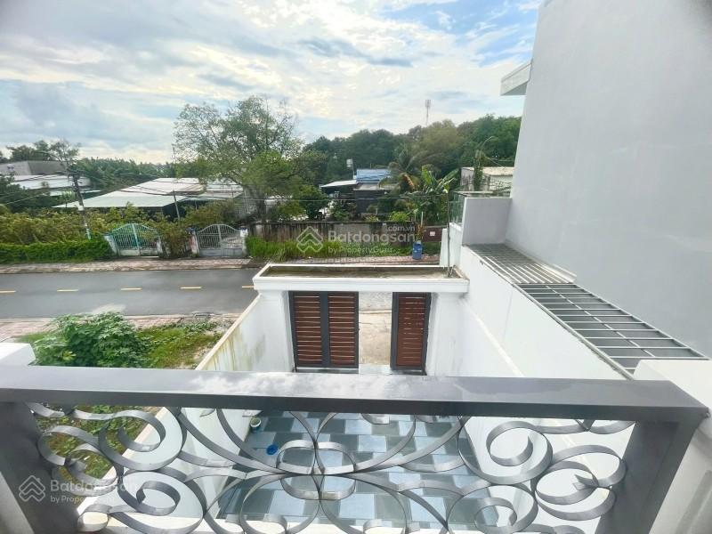 Nhà mặt tiền tân hiệphóc môn 118m2  5,5 tỷ thương lượng