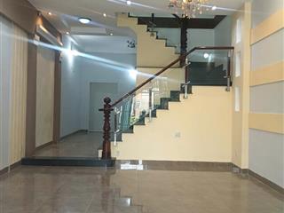 Hóc môn  "ngon" 1/trịnh thị miếng, 1 trệt 1 lầu btct hẻm xe tải dt 5*18m, giá 4.75 tỷ