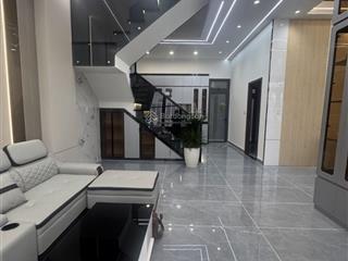 Nhà đẹp ngang 8m hơn huỳnh thị nahóc môn  6ty990