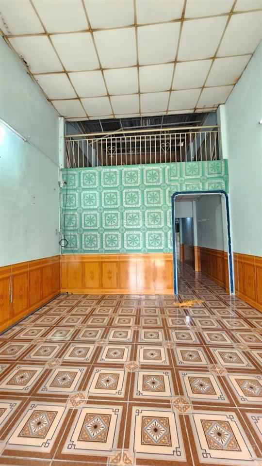 Nhà ngay chợ đông thạnhhóc môncách chỉ vài bước chân giá chỉ 3 tỷ 350