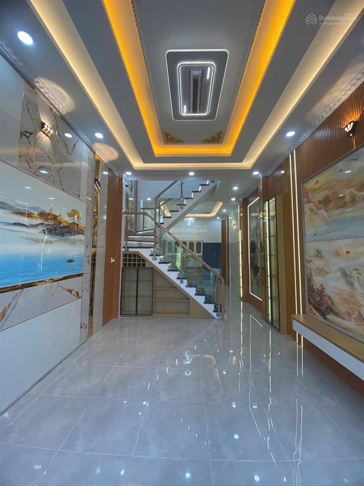Hóc môn  ngay chợ đông thạnh, đi bộ chỉ 30m, ô tô đậu cửa  chỉ 4,2 tỷ còn thương lượng