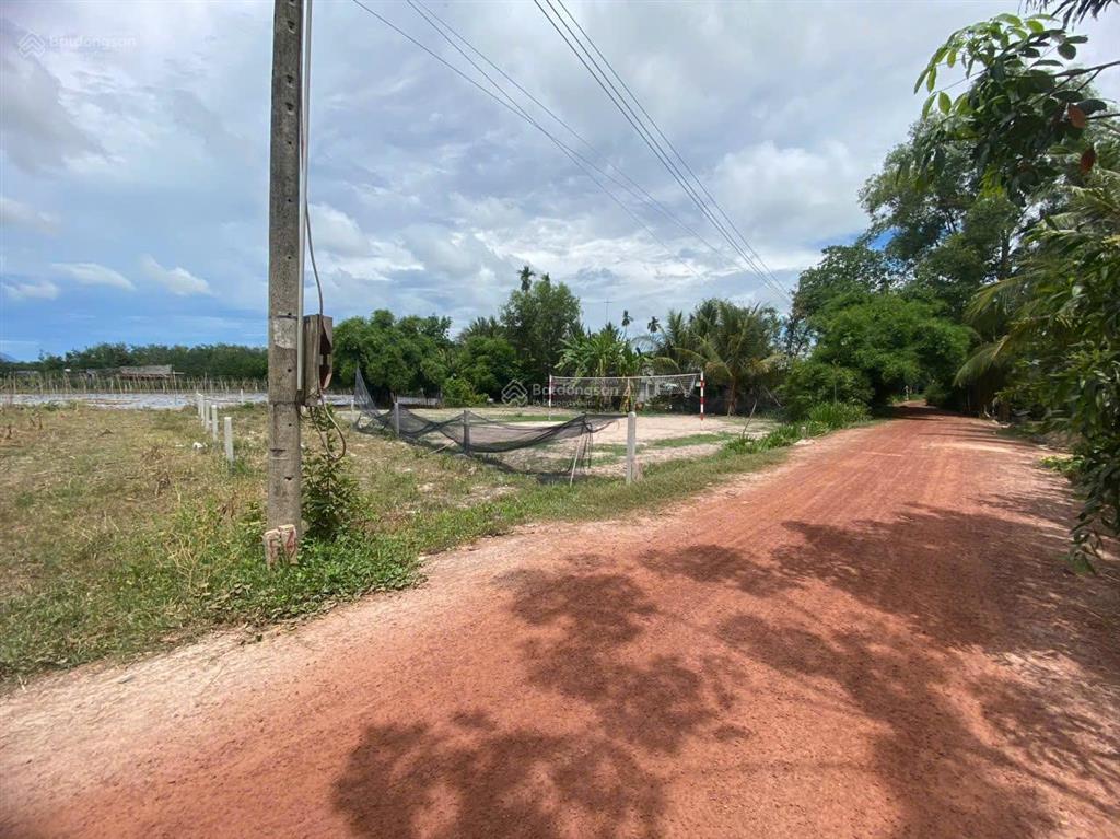 Cách trung tâm hành chính hảo đước châu thành, tây ninh 1km, với 458m2 có 50m2 thổ cư. chỉ 550triệu