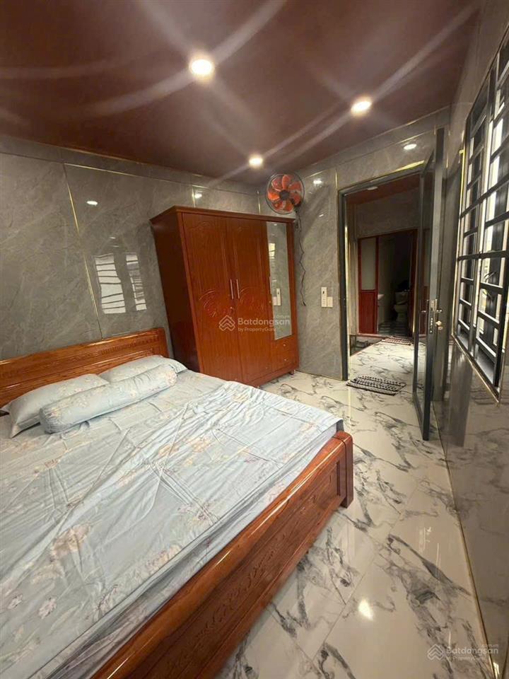 Nhà shr thị trấn hóc môn nhà lầu góc 2 mặt tiền, giá tốt  chỉ 1 tỷ 680 triệu