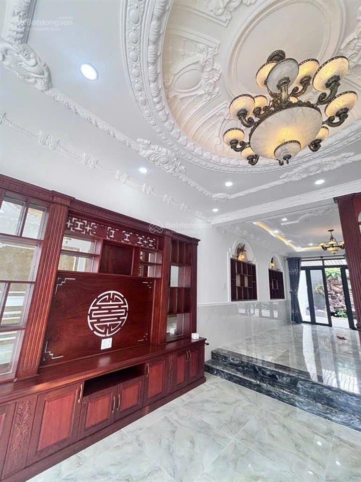 Biệt thự phố đường huỳnh tấn phát ,hẻm xe hơi quay đầu ,bề ngang khủng 7m giá chỉ 9,8 tỷ