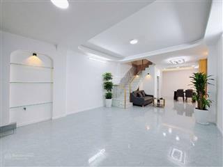 Nhà 4 tầng  hiếm  xe hơi ngủ trong nhà  kế bên phú mỹ hưng  nhà mới vào ở ngay 12 tỷ nhỉnh