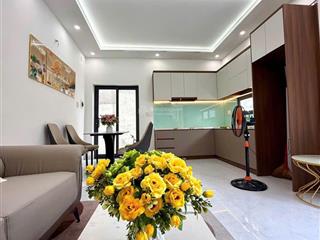 Nhà mới, căn góc, thông thoáng, tặng nội thất, vào ở ngay, nhỉnh 4 tỷ