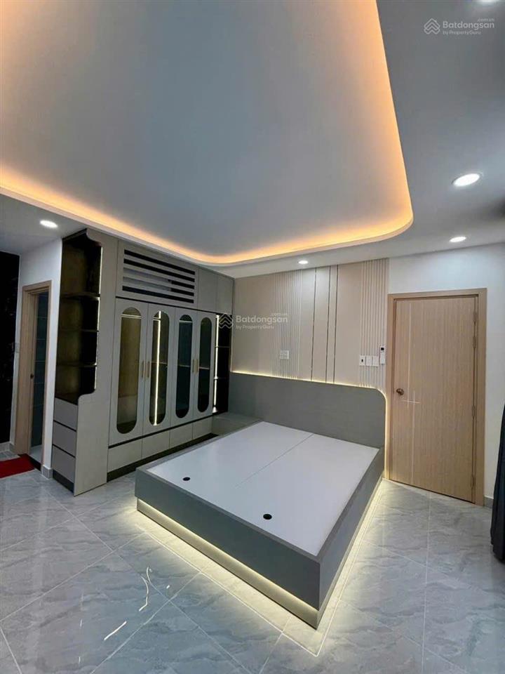 Bán nhà mới, full nội thất xịn  làm mặt bằng kinh doanh đường 8m, giá 9 tỷ nhỉnh