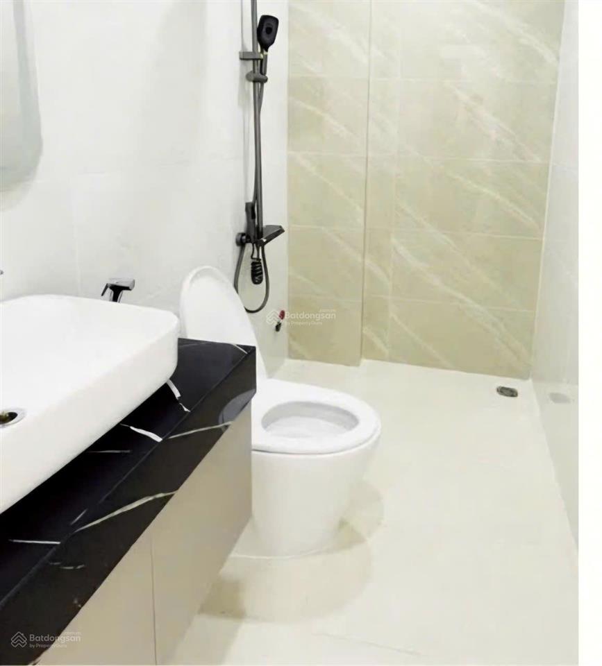 Nhà 3 tầng mới  sang trọng, xe hơi trong nhà  hẻm xe hơi thông, phú thuận nhỉnh 9 tỷ