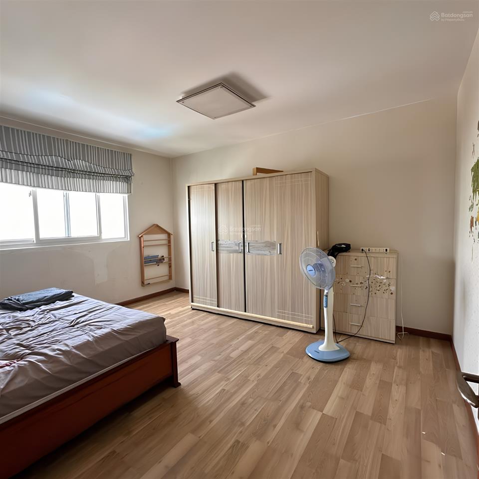 Căn hộ cho gia đình lớn 120m2  3 pn ngay khu dân cư xanh mát nhỉnh 5 tỷ