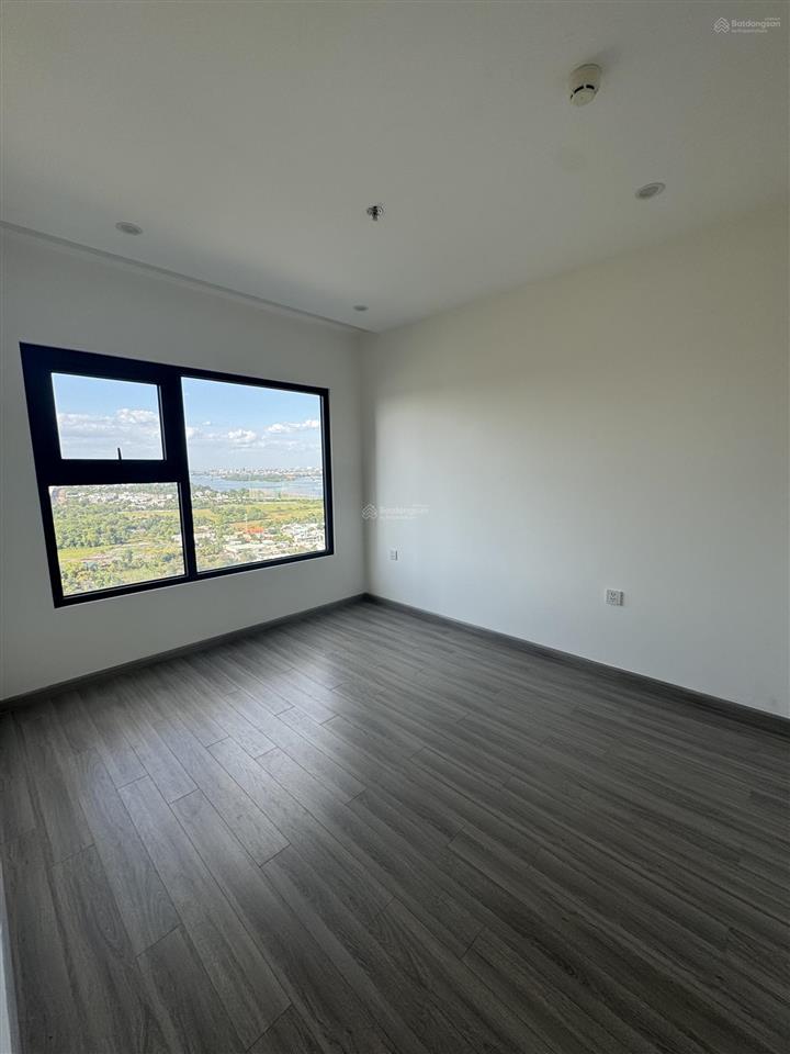 Bán gấp 2pn+ vinhomes grand park 3 tỷ 250