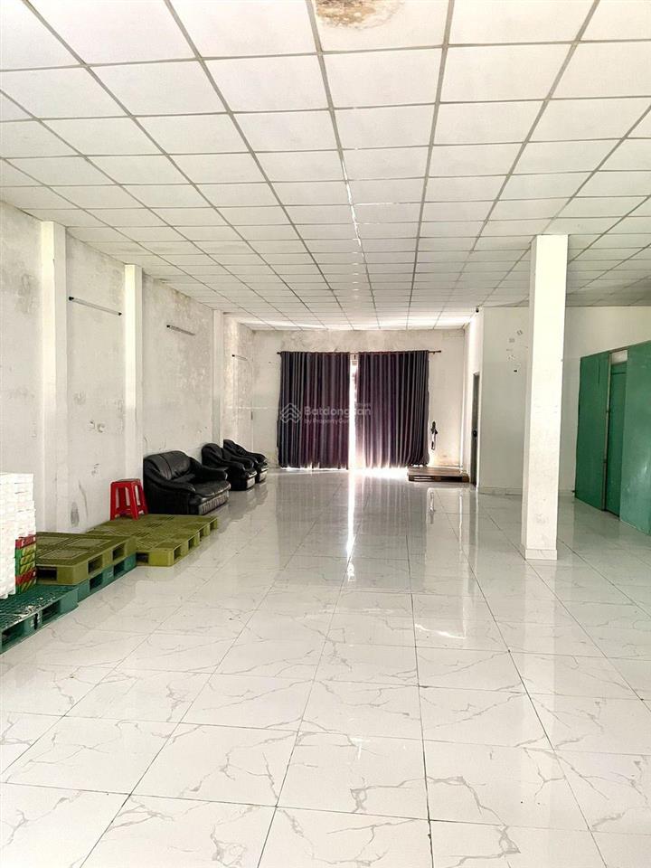 Bán nhà xưởng  đất rộng 558m2 lê minh xuân, bình chánh