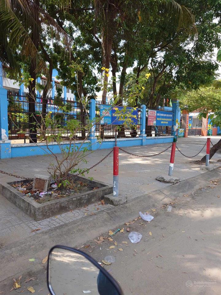 Nhà sổ hồng riêng long thạnh mỹ  sát vinhomes riverside  ngang 4,25m    giá 3,7 tỷ