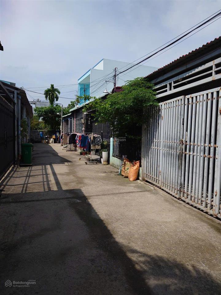 Nhà sổ hồng riêng long thạnh mỹ  sát vinhomes riverside  ngang 4,25m    giá 3,7 tỷ