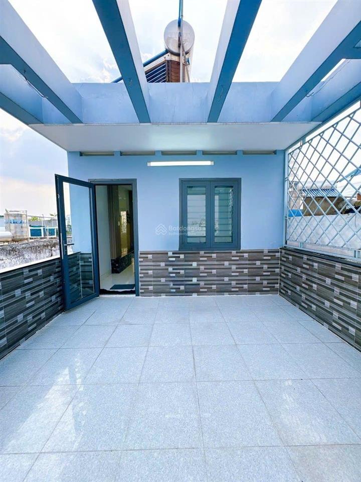 Gấp bán giảm giá mạnh siêu phẩm 4 tầng chủ xây tâm quyết, ô tô thông