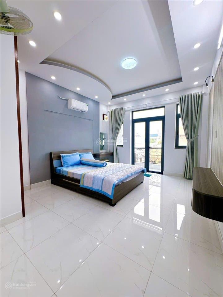 Gấp bán giảm giá mạnh siêu phẩm 4 tầng chủ xây tâm quyết, ô tô thông