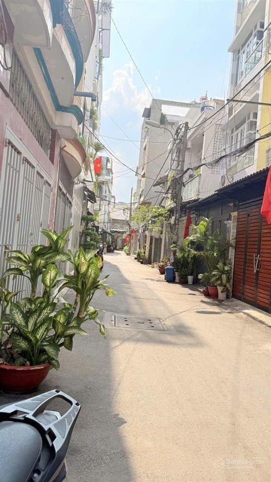 Vị trí cực kỳ đẹp  ô tô thông, nhà chính chủ cần bán gấp