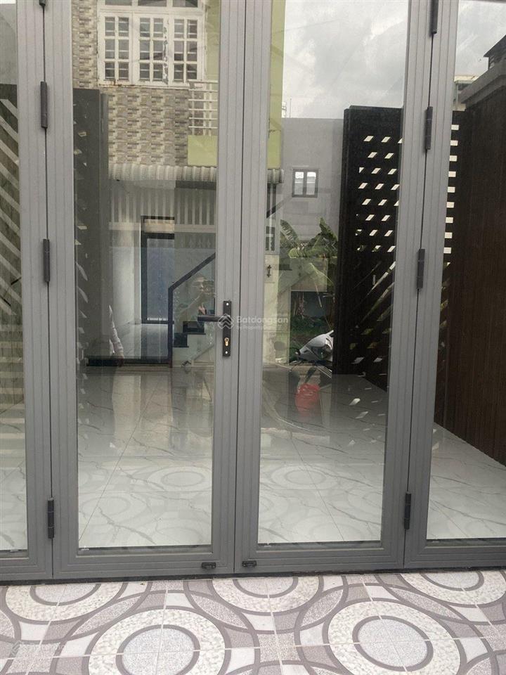 Đừng xem căn nhà này kẻo mê luôn ! nhà đẹp 3 tầng 4pn , quá bình yên ngay sát vinhomes q9