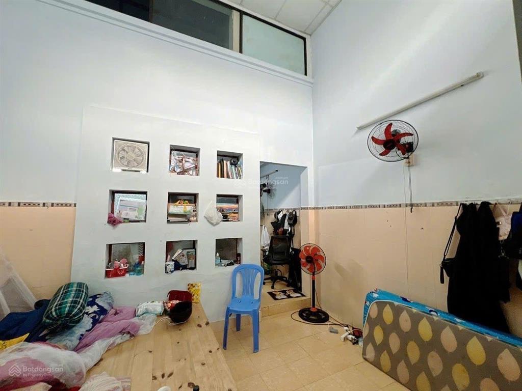 Chỉ 3,8 tỷ  nhà 2 tầng, sổ hồng riêng full thổ cư, đầu cho thuê giữ tiền  phước long a, thủ đức