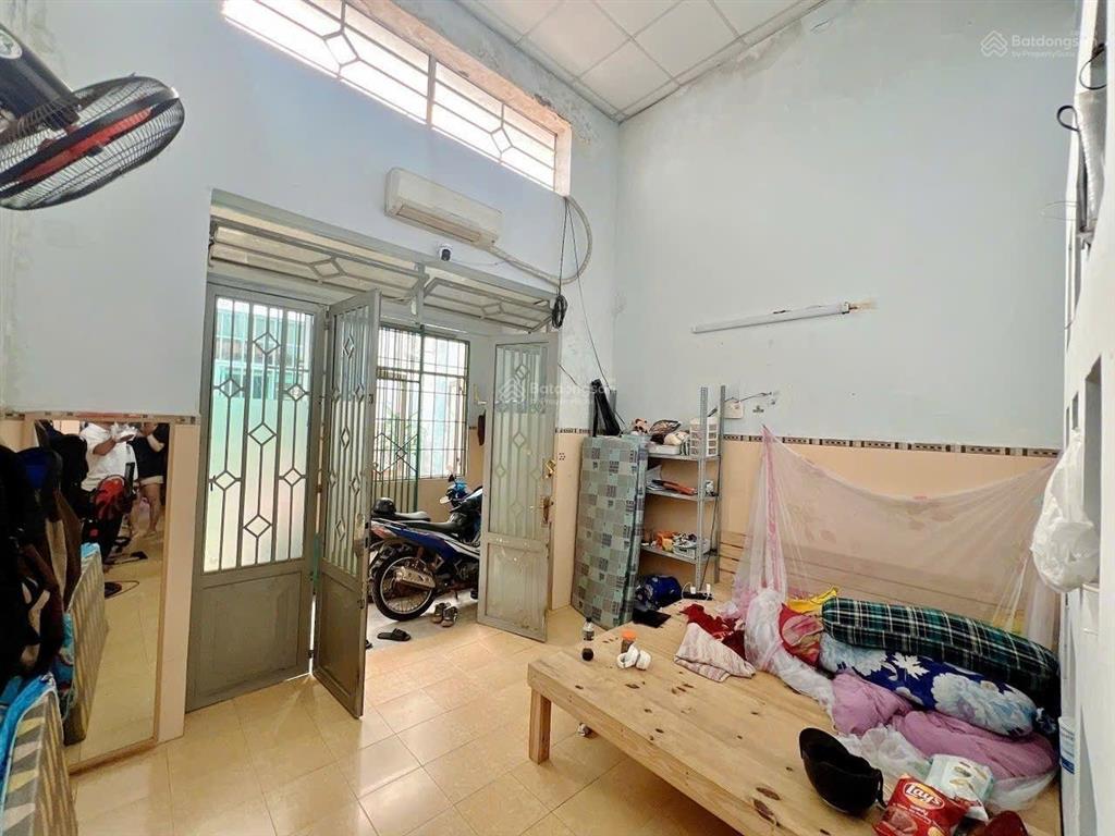 Chỉ 3,8 tỷ  nhà 2 tầng, sổ hồng riêng full thổ cư, đầu cho thuê giữ tiền  phước long a, thủ đức