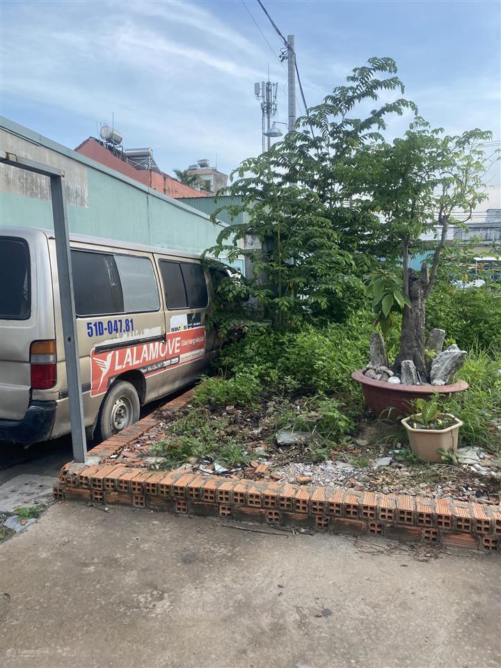 Chỉ 4,7 tỷ 80m2 full thổ đường 6m sát vinhomes grand park
