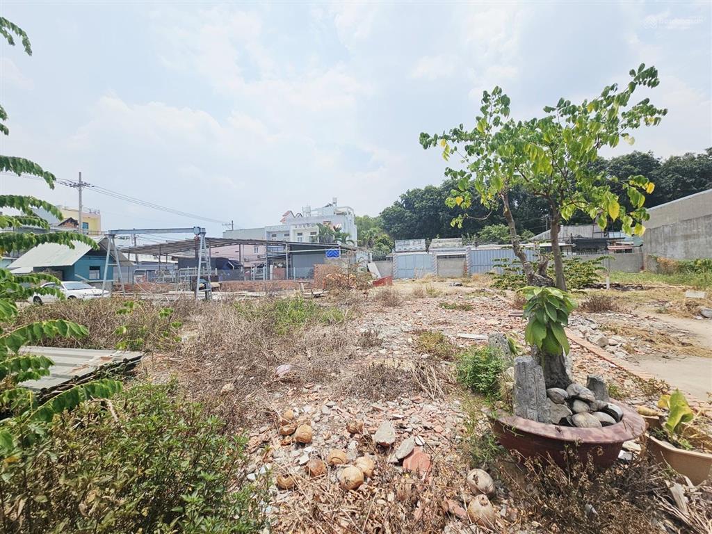 Chỉ 4,7 tỷ 80m2 full thổ đường 6m sát vinhomes grand park