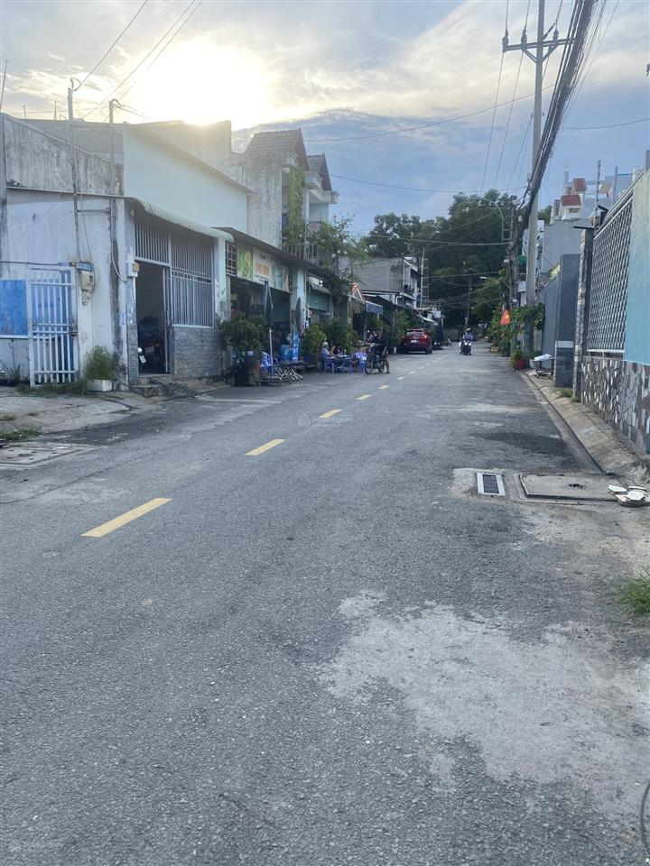 Chỉ 4,7 tỷ 80m2 full thổ đường 6m sát vinhomes grand park
