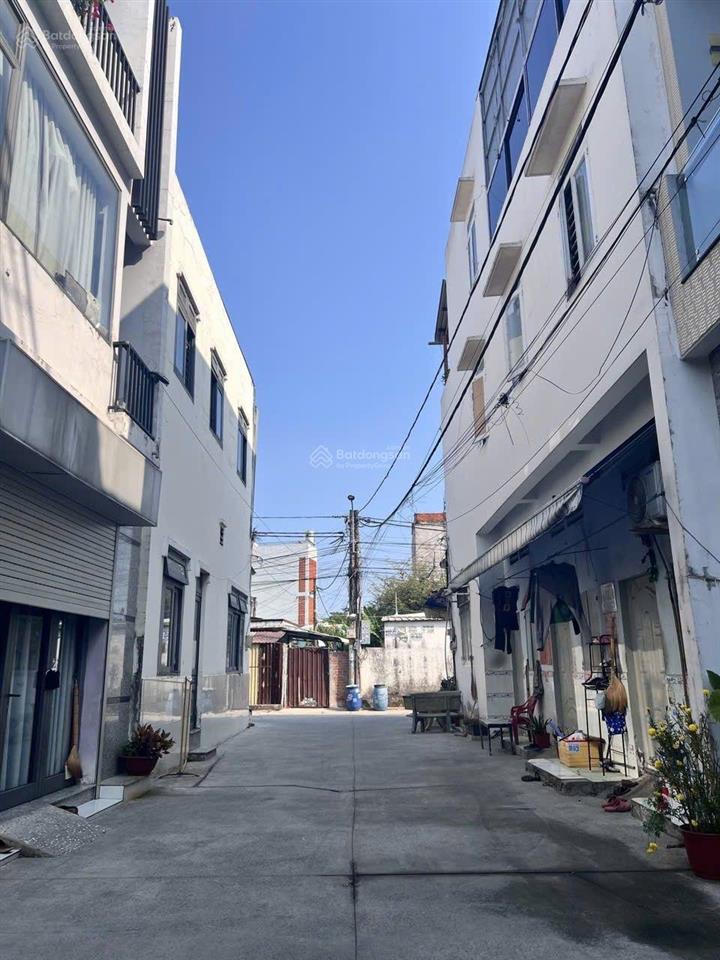 Chỉ 4.5 tỷ, 75m2 ngang 5m, ô tô đỗ cửa khu cao tầng, tân phú q9 cũ