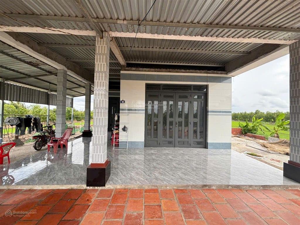 Hiếm có! chỉ 2,3 tỷ sở hữu nhà vườn gần 2000m2, có sẵn nhà c4 285m2 thổ cư