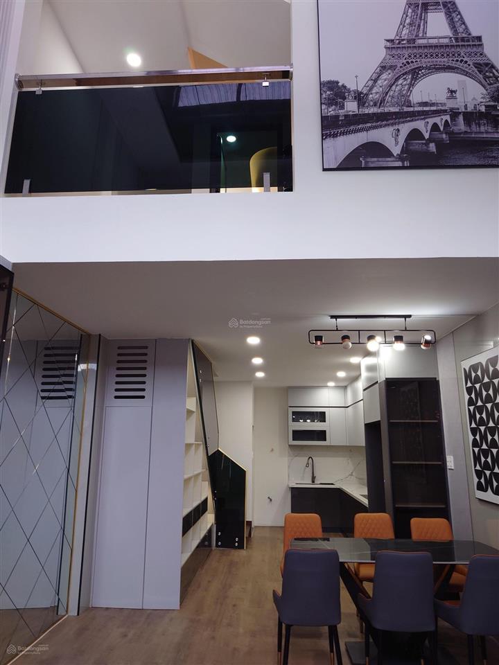 Chỉ 7.8 tỷ có nhà mặt tiền 4 tầng sang xịn, dt sử dụng 60m2, view ngắm xe lửa cầu bình lợi