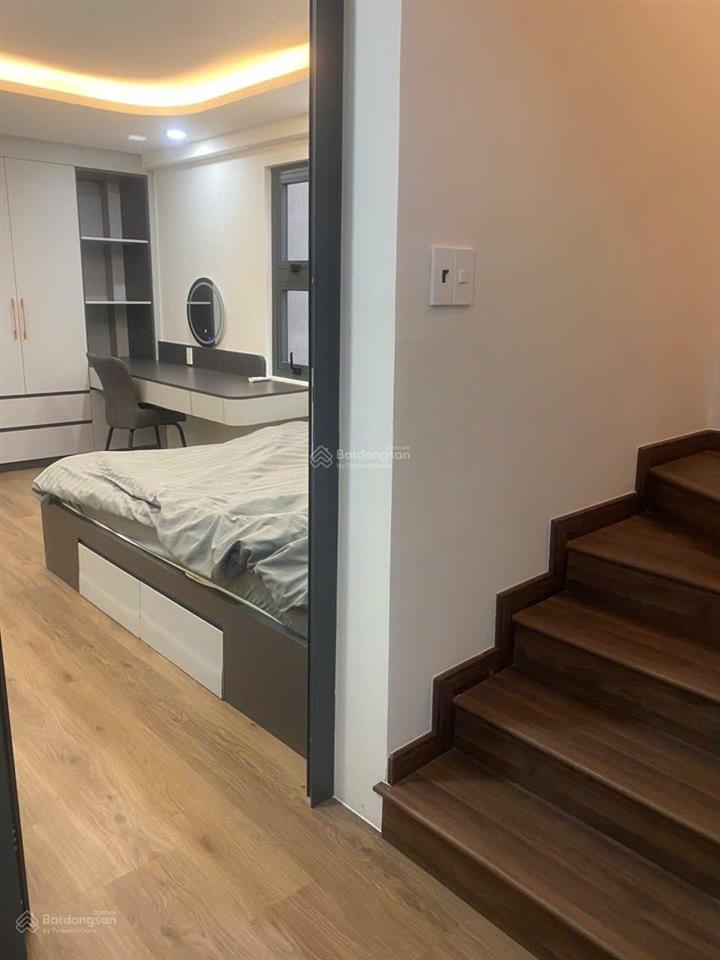 Chỉ 7.8 tỷ có nhà mặt tiền 4 tầng sang xịn, dt sử dụng 60m2, view ngắm xe lửa cầu bình lợi