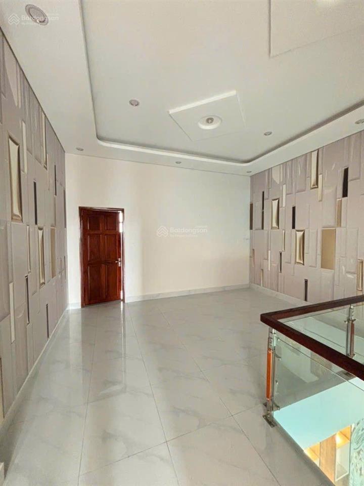 Hiếm! nhà mới full nội thất trên đất 196m chỉ 3,9 tỷ cần đước