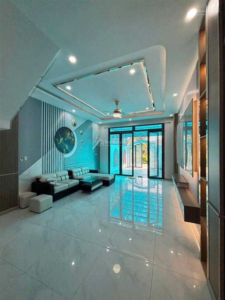 Hiếm! nhà mới full nội thất trên đất 196m chỉ 3,9 tỷ cần đước