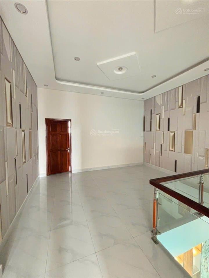 Hiếm! nhà mới full nội thất trên đất 196m chỉ 3,9 tỷ cần đước