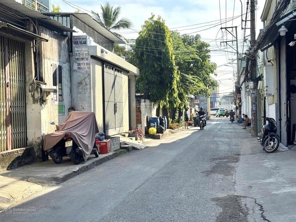 Chỉ 6,5 tỷ sở hữu đất 69,3m hẻm xe tải sát quốc lộ 13 kế vạn phúc city