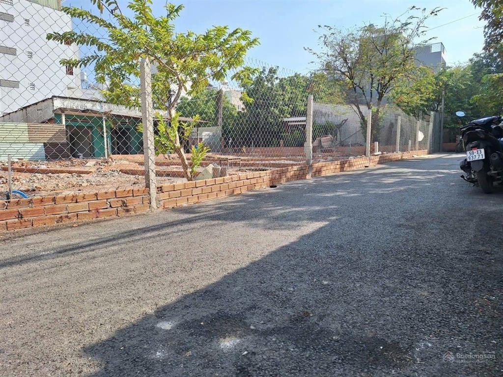 Đất hiệp bình phước 97,1m2  ngang 5,5m  hxh sát ql13  gần vạn phúc city  chỉ 6,7 tỷ