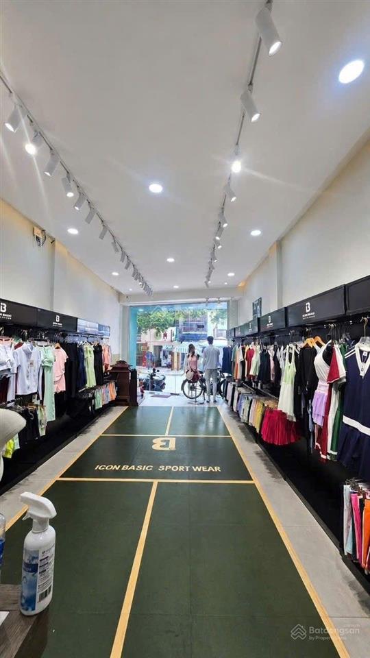 Mặt tiền kd quận 1, dòng tiền 52 triệu/tháng 62m2 4 tầng, lê thị riêng, sát ga metro bến thành