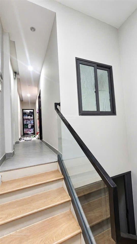 Mặt tiền kd quận 1, dòng tiền 52 triệu/tháng 62m2 4 tầng, lê thị riêng, sát ga metro bến thành