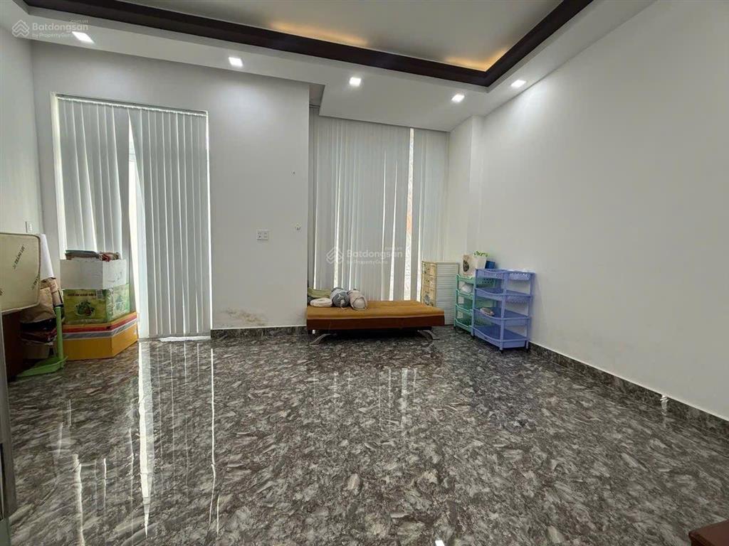 Mặt tiền kd, dòng tiền khủng ngay bộ công an nguyễn trãi quận 1  185m2 nở hậu chỉ 57 tỷ