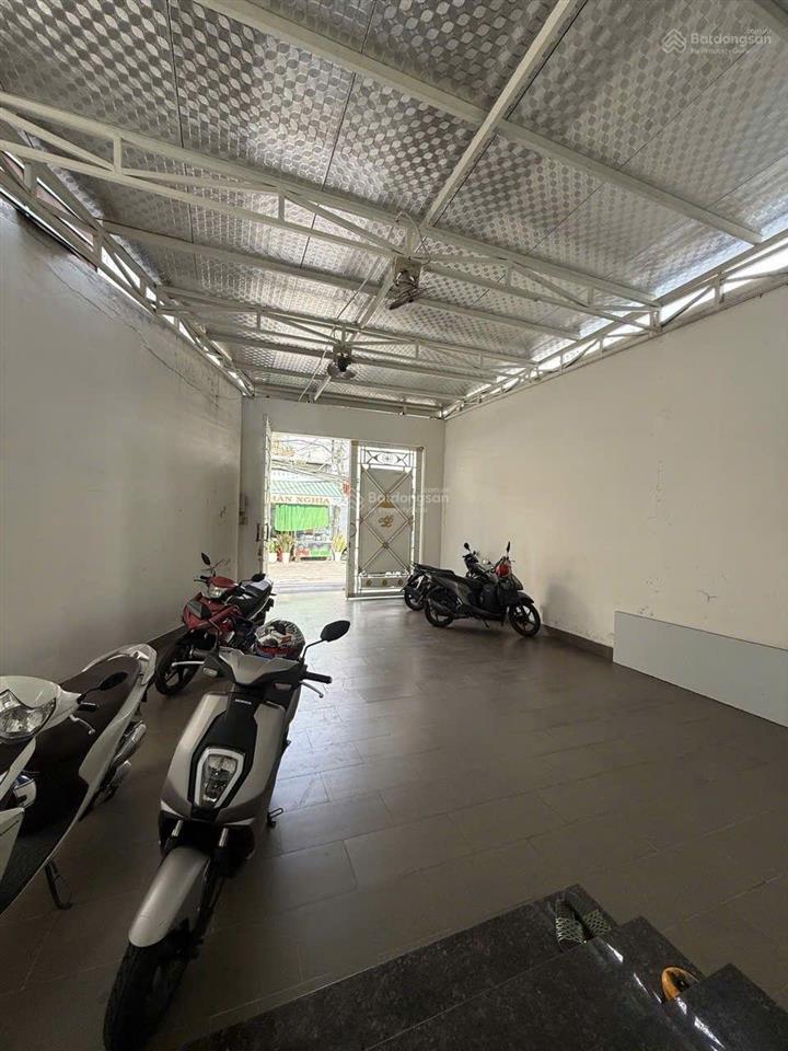 Mặt tiền kd, dòng tiền khủng ngay bộ công an nguyễn trãi quận 1  185m2 nở hậu chỉ 57 tỷ