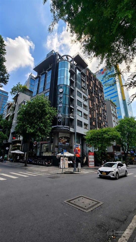 Giảm còn 36 tỷ lê thánh tôn q1 hxh 1 căn ra mặt tiền ngang khủng 8.7m dòng tiền 100tr/th