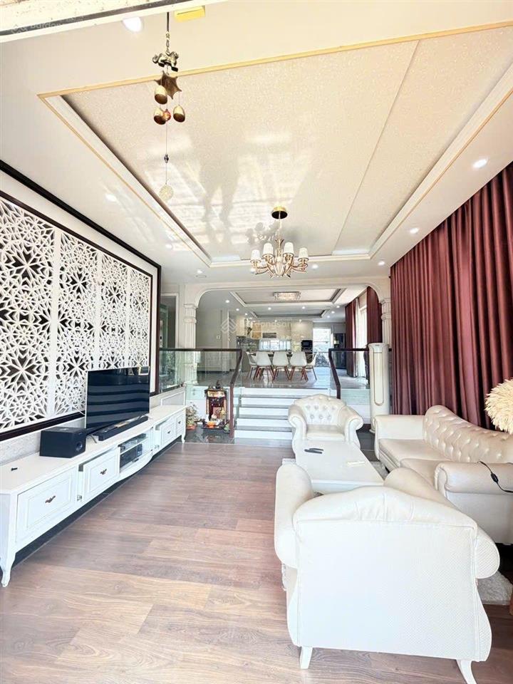 Hiếm  360m2 vị trí vàng  phước long thủ đức tặng biệt thự + hầm, thang máy nội thất siêu xịn