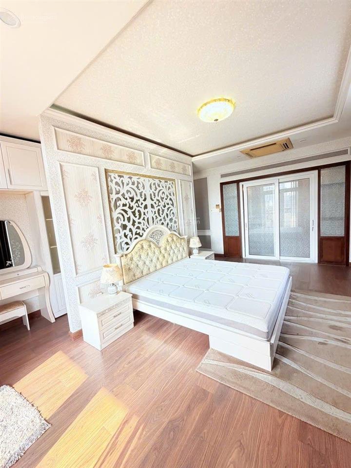 Hiếm  360m2 vị trí vàng  phước long thủ đức tặng biệt thự + hầm, thang máy nội thất siêu xịn
