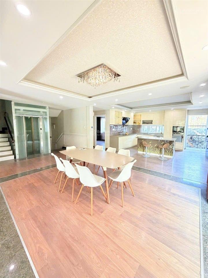 Hiếm  360m2 vị trí vàng  phước long thủ đức tặng biệt thự + hầm, thang máy nội thất siêu xịn
