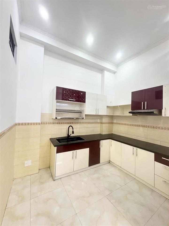 Chỉ 8,2tỷ sở hữu nhà 2 mặt tiền kinh doanh 75m2, gần gigamall, chợ hiệp bình