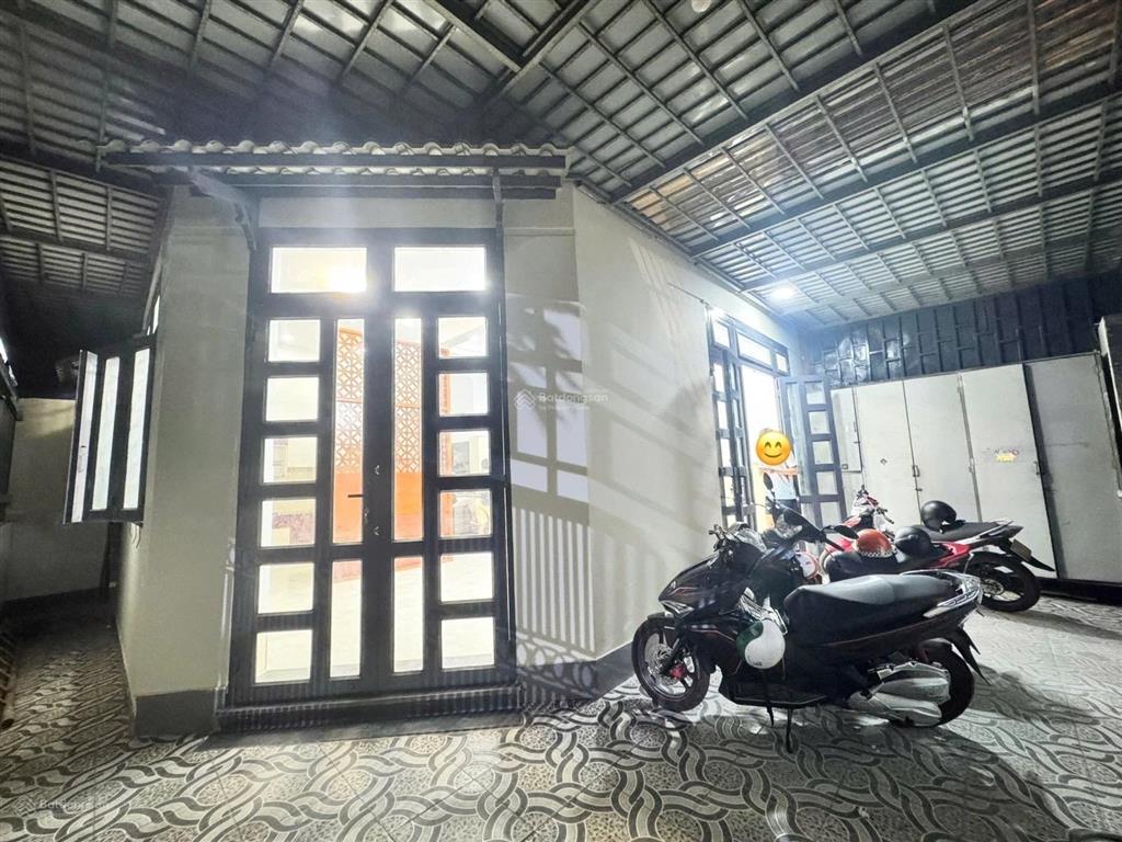 Chỉ 8,2tỷ sở hữu nhà 2 mặt tiền kinh doanh 75m2, gần gigamall, chợ hiệp bình