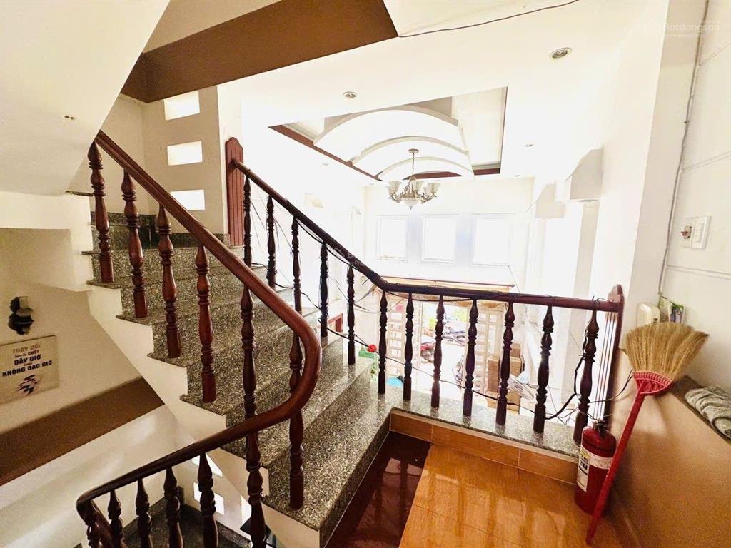 Khu vip thủ đức, xe hơi đậu cửa, hiệp bình chánh, nhà 3 tầng 56m2 sổ hồng riêng chỉ 6 tỷ 7