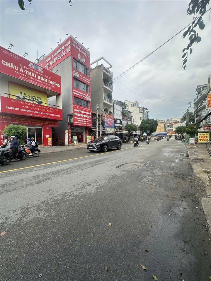 Giá tốt khu vực, mặt tiền kinh doanh vị trí đắc địa, 66m2 3 tầng ngay gigamall hiệp bình thủ đức
