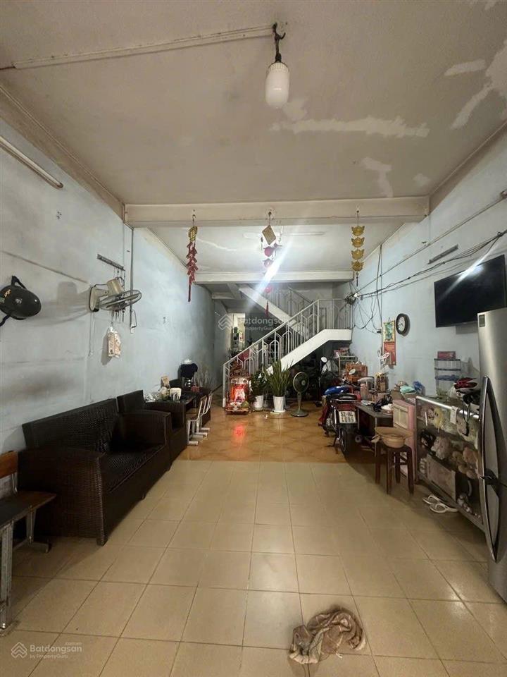Giá tốt khu vực, mặt tiền kinh doanh vị trí đắc địa, 66m2 3 tầng ngay gigamall hiệp bình thủ đức