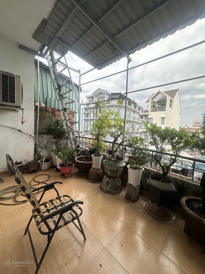 Giá tốt khu vực, mặt tiền kinh doanh vị trí đắc địa, 66m2 3 tầng ngay gigamall hiệp bình thủ đức